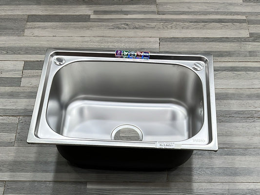 Kitchen Sink Machine Made Size:(16x20) Inches